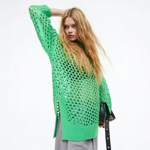 H&M Divided Assymetric Hole-Knit Jumper Size XS Green